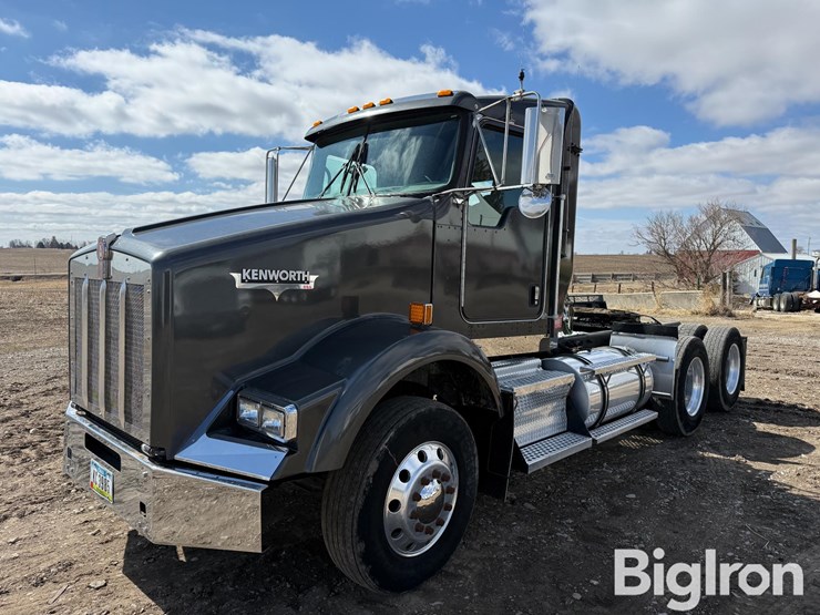 2006-kenworth-t800-image-1