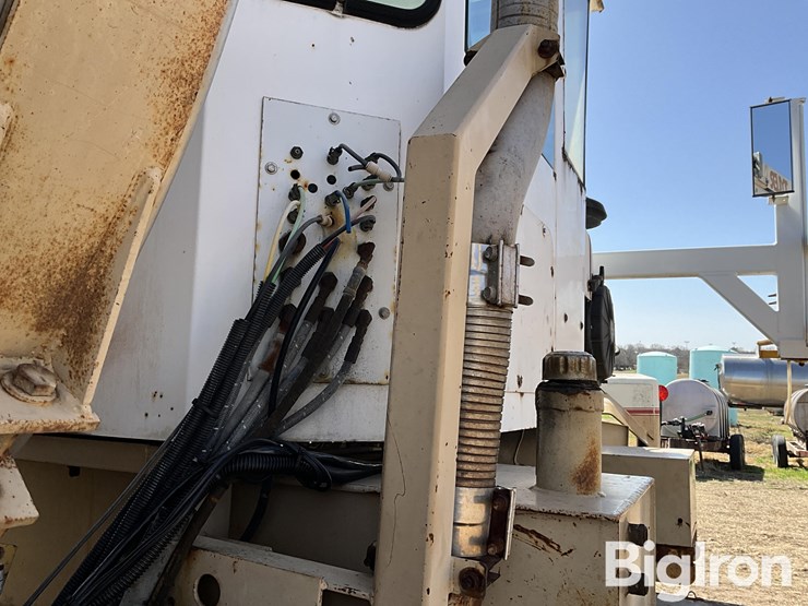 1997-tyler-3300-image-17