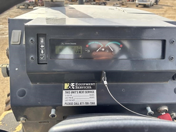 2019-deere-210lep-image-31