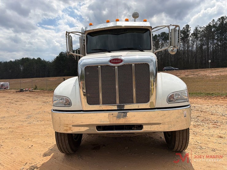 peterbiltpb337-service-truck-image-5