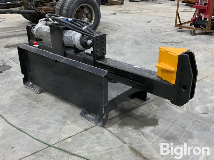 2025-massey-ferguson-730-image-5