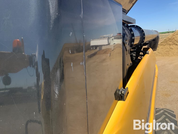 2009-new-holland-cr9060-image-9