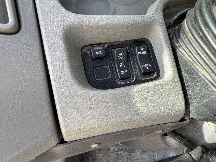 2008-international-7500-t/a-fuel-&-lube-truck-image-39