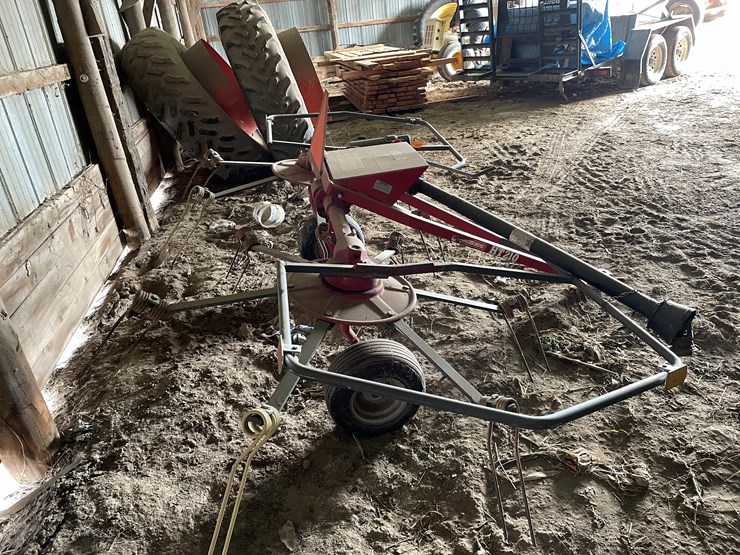 #2389-•-bush-hog-(2)-basket-hay-tedder-image-4