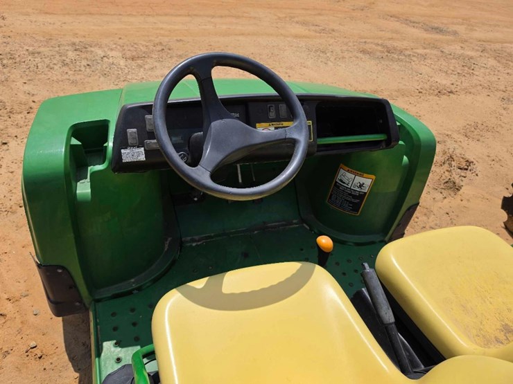 john-deere-gator-image-6