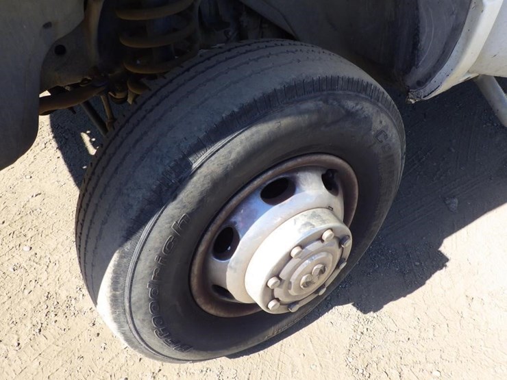 2001-dodge-ram-3500-image-13