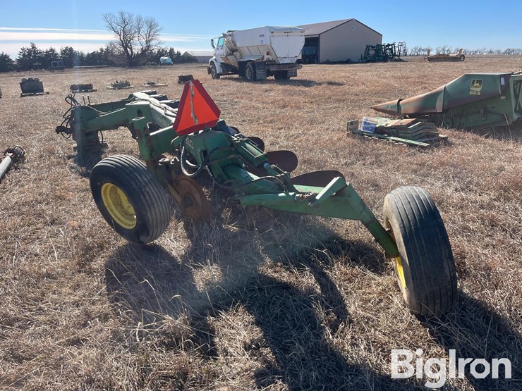 john-deere-2600-image-7