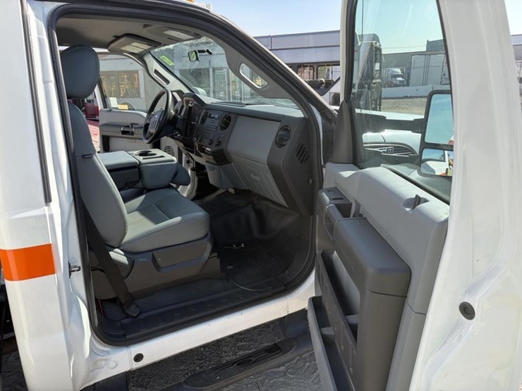 2012-ford-f450-image-9