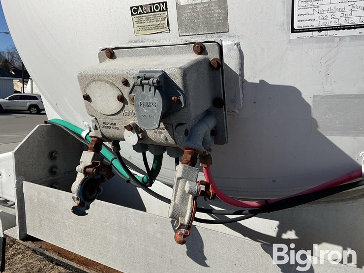 2000-custom-trailer-image-11