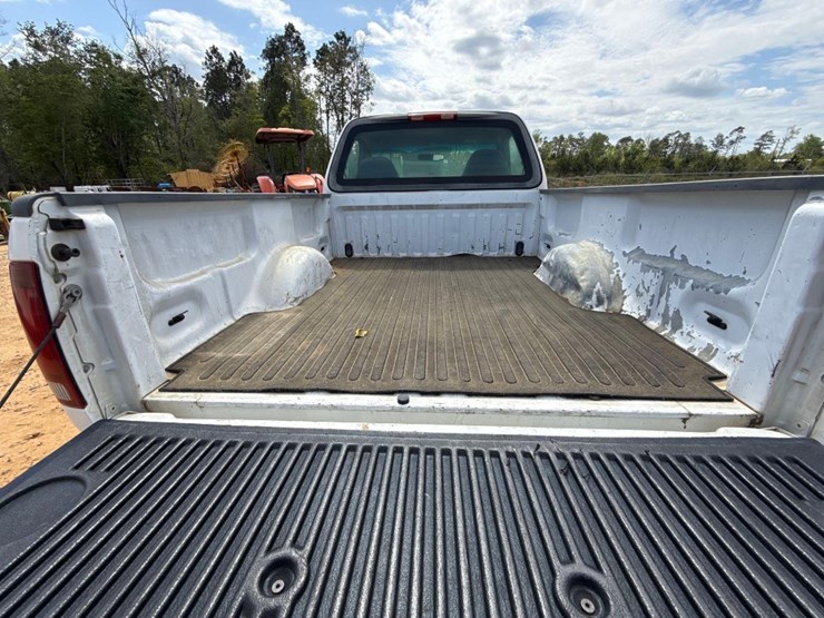 2002-ford-f150-xl-image-5