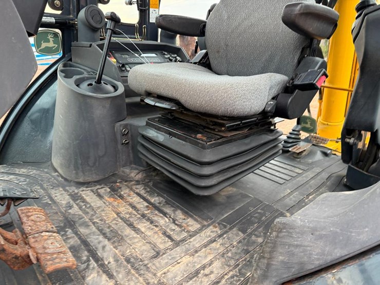 john-deere-410-image-41