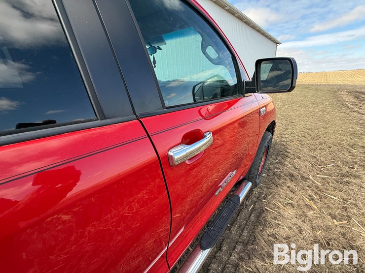 2010-toyota-tundra-image-11