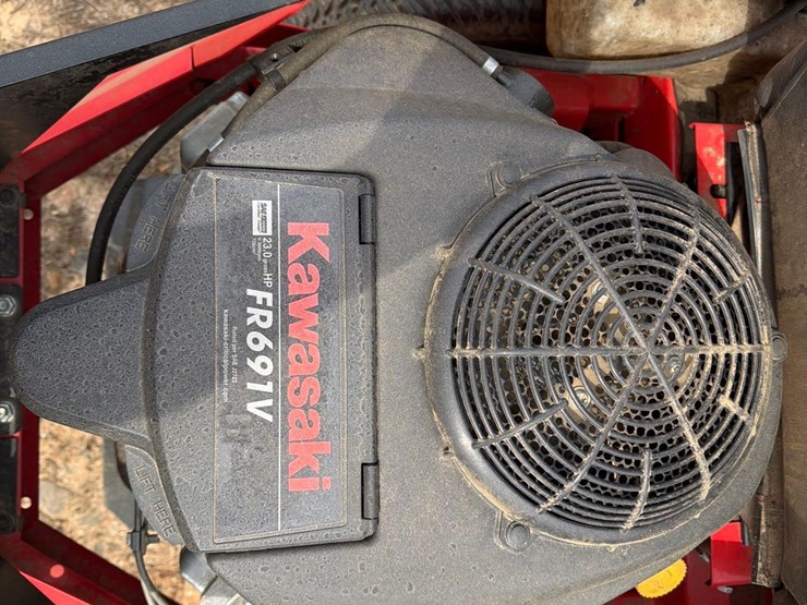 gravely-gtx-52-zero-turn-mower-image-9