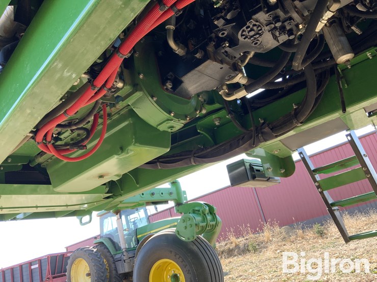 2023-john-deere-w235r-image-17