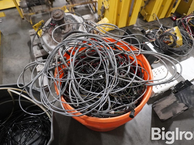 new-holland-tr88-image-13