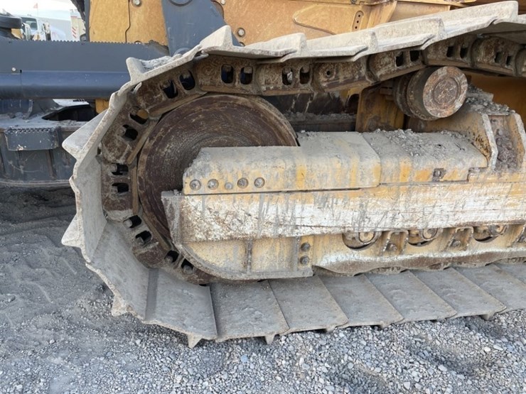 2013-deere-700k-lgp-image-14