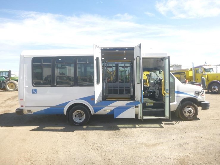 2014-ford-e450-image-6