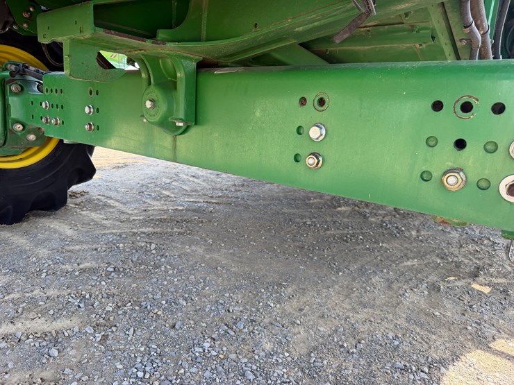 2014-john-deere-s670-image-61