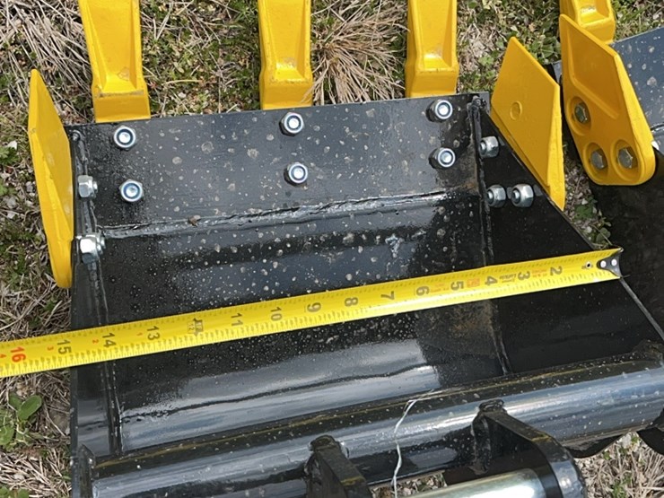 mini-excavator-bucket-15”-image-2