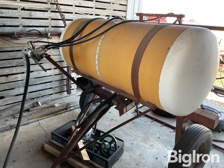 kuker-industries-10-200-pull-type-sprayer-image-1