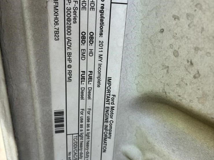 2011-ford-f550-image-8