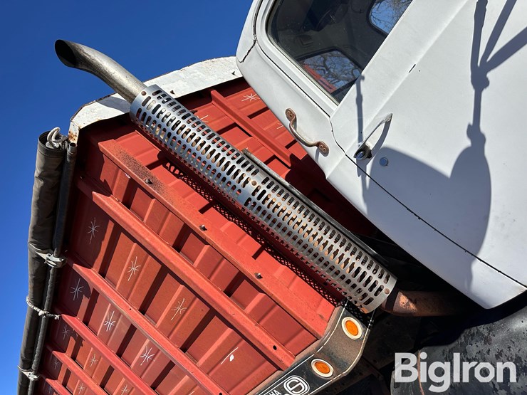 1977-gmc-9500-image-12