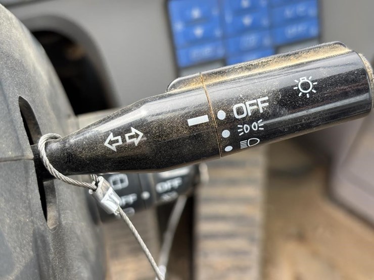 komatsu-wa380-8-image-36