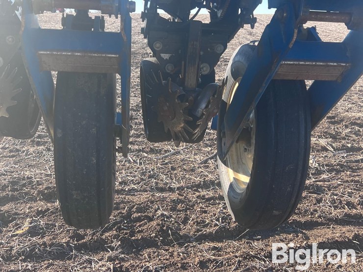 2005-kinze-3600-image-11