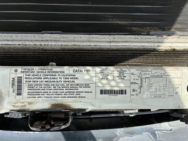 1999-dodge-ram-2500-image-8