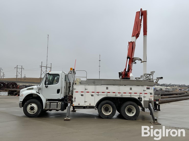 2014-freightliner-m2-106-image-8