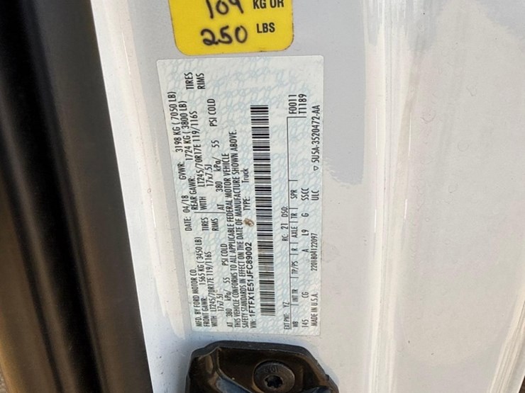 2018-ford-f150-xl-image-14