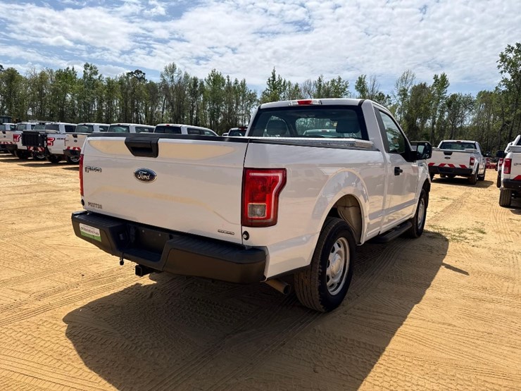 2015-ford-f150-xl-image-4