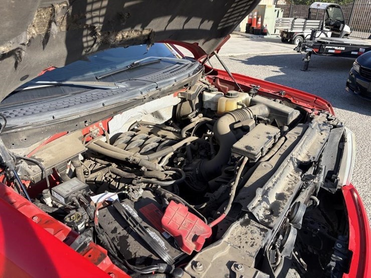 2011-ford-f150-xlt-image-6