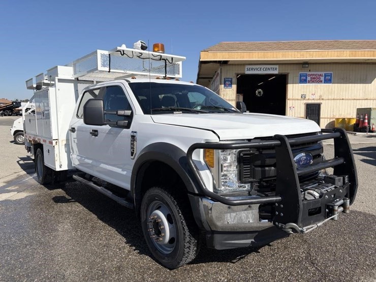 2017-ford-f550-image-2
