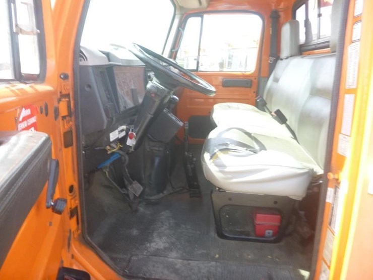 2000-international-4700-image-9