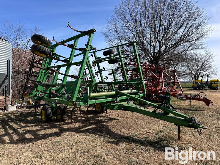 2008-john-deere-2210-image-3