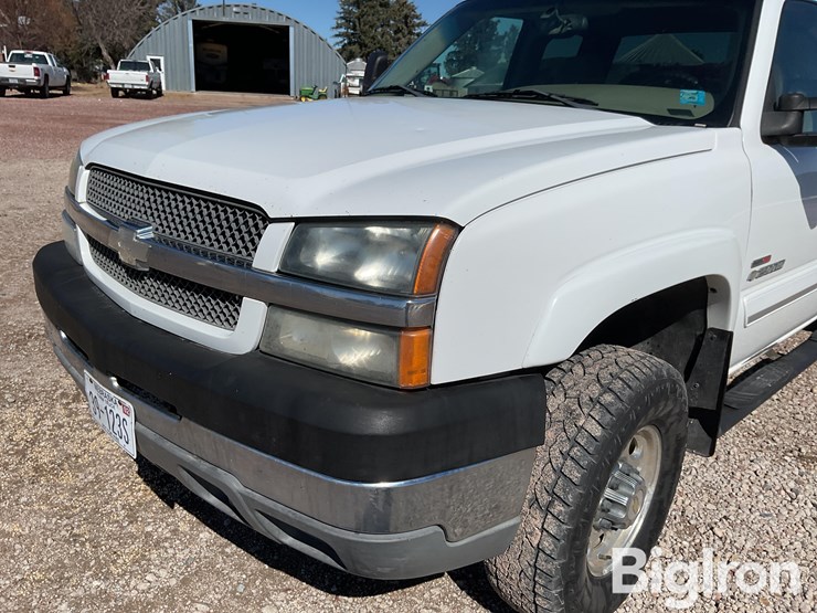 2003-chevrolet-silverado-2500-image-11