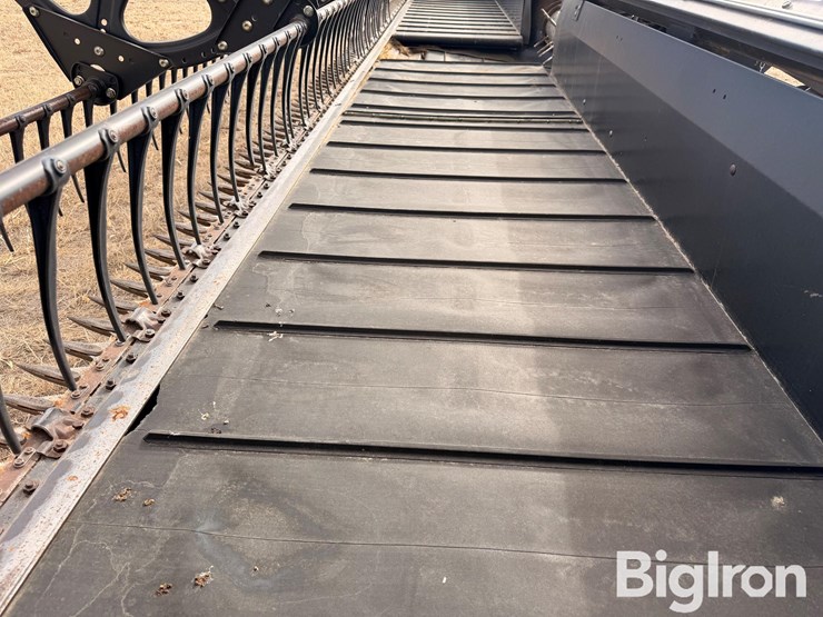 2005-case-ih-2052-image-19