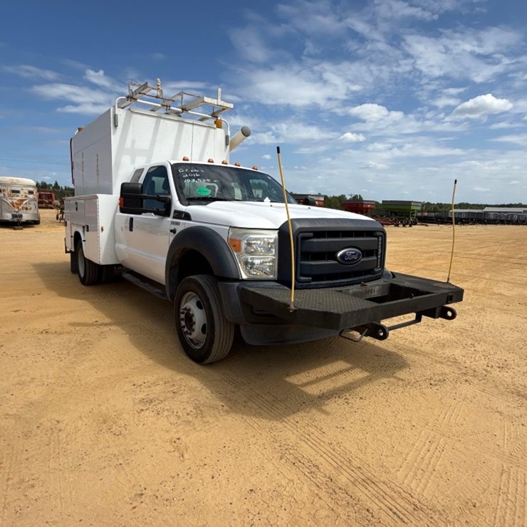 2016 FORD F550