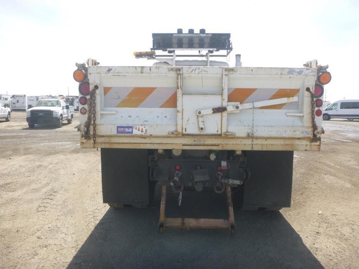 2004-international-7400-image-6