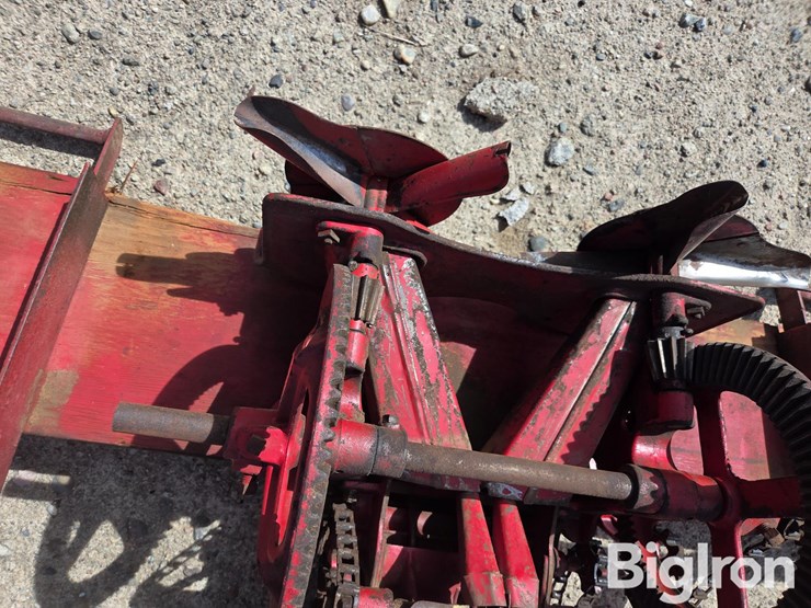 end-gate-seeder-image-15