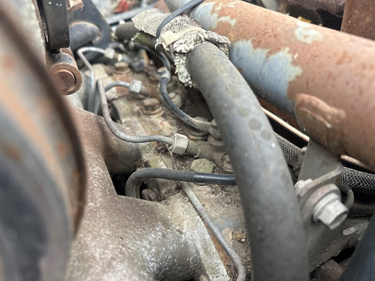 new-holland-lx885-image-34