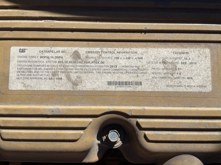 2013-caterpillar-740b-image-23