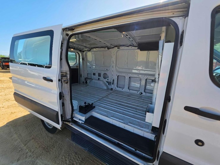 2016-ford-f350-image-8