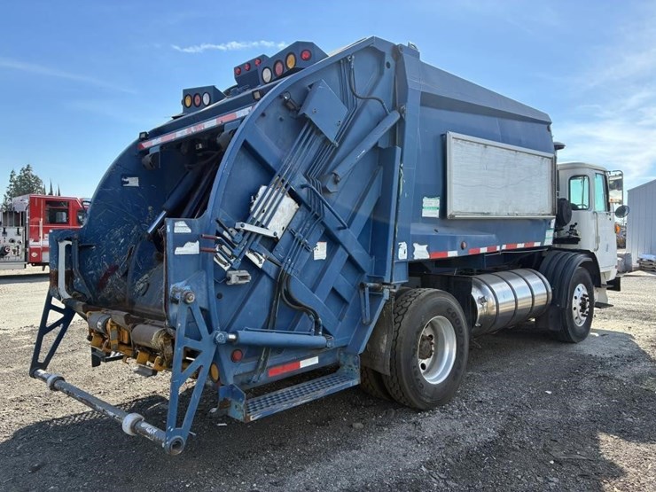 2009-autocar-xpeditor-image-3