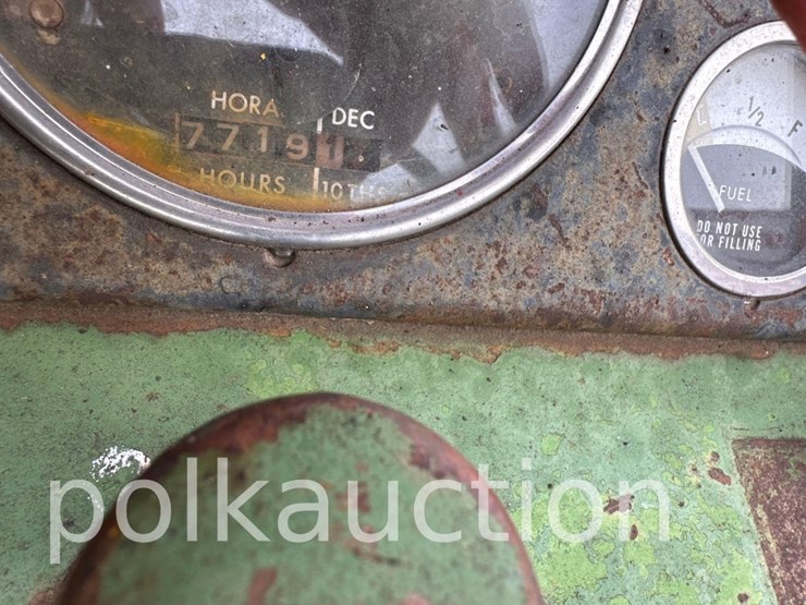 john-deere-4010-image-15