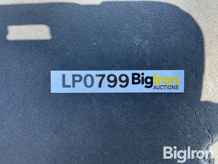 john-deere-18-image-16