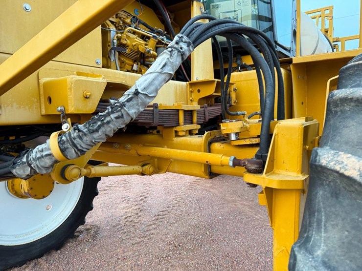 ag-chem-rogator-664-image-30