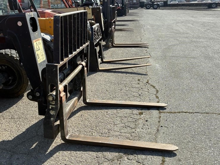 2015-jlg-g5-18a-image-6