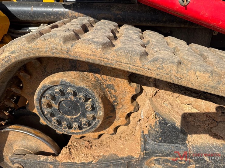 2023-jcb-2ts-7t-image-13